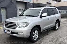Продается подержанный автомобиль Toyota Land Cruiser Platinum Edition, 2008, 350 000 км, 4.5, 210 kW, дизель, автомат, полный привод, 670VFF, JTMCV05J804025446