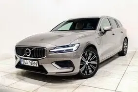 Продается подержанный автомобиль Volvo V60, 2020, 170 000 км, 2.0, 214 kW, подключаемый гибрид, автомат, полный привод, 940NSN, YV1ZWBFVDL1394548