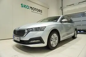 Müüa kasutatud auto Škoda Octavia AMBITION COMBI, 2024, 21 796 km, 1.0, 81 kW, hübriid, automaat, esivedu, TMBJP8NX8RY086709