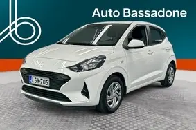 For sale used car Hyundai i10, 2024, 9 550 km, 1.0, 46 kW, petrol, manual, front-wheel drive, NLHDN51C0SZ292702