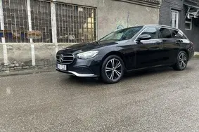 For sale used car Mercedes-Benz E 220, 2021, 215 000 km, 2.0, 143 kW, diesel, automatic, rear-wheel drive, 689DJB, W1K2132041A972837