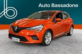 For sale used car Renault Clio, 2019, 81 000 km, 1.0, 74 kW, petrol, manual, front-wheel drive, VF1RJA00X63146521