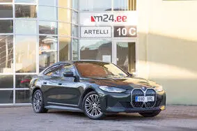 For sale naudota automobilis BMW i4 Gran Coupé, 2022, 188 478 km, 105 kW, elektra, automatinė, galiniai varomieji ratai, 690XRL, WBY71AW030FM70740