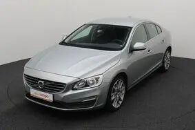 For sale used automašīna Volvo S60 Momentum, 2016, 156 897 km, 2.0, 88 kW, dīzelis, manuālā, priekšējā piedziņa, NPE872, YV1FS7481G2391193