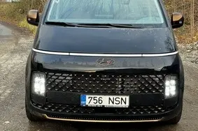 Продается подержанный автомобиль Hyundai Staria, 2023, 26 000 км, 2.2, 130 kW, дизель, автомат, полный привод, 756NSN