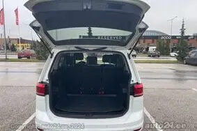 For sale used car Volkswagen Touran, 2017, 278 000 km, 2.0, 110 kW, diesel, automatic, front-wheel drive, 063XKJ, WVGZZZ1TZHW025744