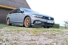 Müüa kasutatud auto Volkswagen Passat R Line Limited Edition, 2020, 89 500 km, 2.0, 200 kW, bensiin, automaat, nelikvedu, 345RFF, WVWZZZ3CZLE017697