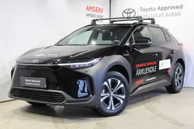 Продается подержанный автомобиль Toyota bZ4X Executive AWD, 2023, 17 000 км, 118 kW, электричество, полный привод, 672NSN, JTMABBBA00A025667