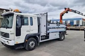 Müüa kasutatud sõiduk Volvo FL220 4X2 Palfinger PK7501, 2001, 219 000 km, 168 kW, diisel, manuaal, YV2E4CBA7YB267840