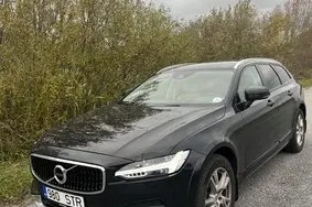 Продается подержанный автомобиль Volvo V90 Cross Country, 2018, 213 000 км, 2.0, 173 kW, дизель, автомат, полный привод, 980STR, YV1PZ68BCJ1031205