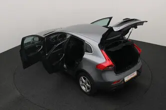 Volvo V40, 2.0, 140 kW, дизель, механическая, передний привод