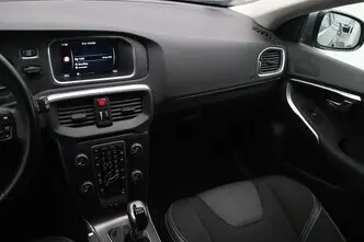 Volvo V40, 2.0, 140 kW, дизель, механическая, передний привод
