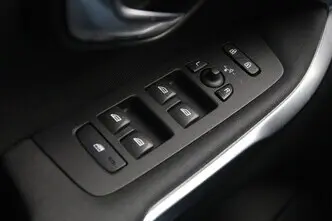 Volvo V40, 2.0, 140 kW, дизель, механическая, передний привод
