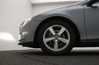 Volvo V40, 2.0, 140 kW, дизель, механическая, передний привод