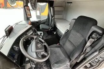 Mercedes-Benz Arocs 3263 8x4, 460 kW, дизель, автомат