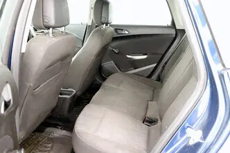 Opel Astra, 1.4, 74 kW, бензин, механическая, передний привод