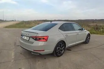 Škoda Superb, 2.0, 140 kW, бензин, автомат, передний привод