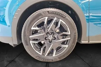 Peugeot 3008, 1.2, 100 kW, гибрид, автомат, передний привод