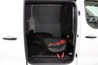 Citroën Jumpy, 100 kW, электричество, автомат, передний привод