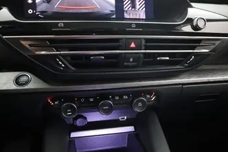 Citroën C5 X, 1.6, 165 kW, подключаемый гибрид, автомат, передний привод