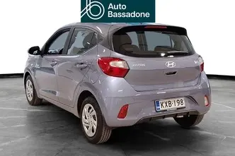 Hyundai i10, 1.0, 46 kW, бензин, механическая, передний привод