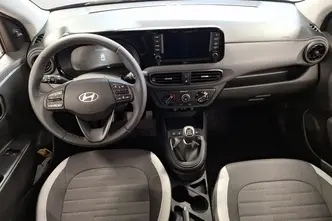 Hyundai i10, 1.0, 46 kW, бензин, механическая, передний привод