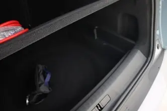 Peugeot 3008, 155 kW, elekter, automaat, esivedu