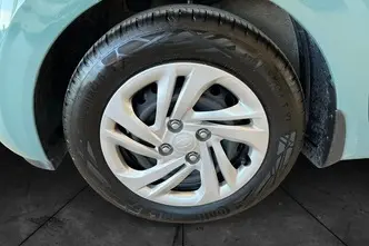 Hyundai i10, 1.0, 46 kW, бензин, механическая, передний привод