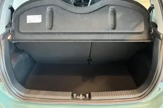 Hyundai i10, 1.0, 46 kW, бензин, механическая, передний привод