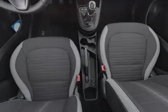 Hyundai i10, 1.0, 46 kW, бензин, механическая, передний привод