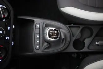 Hyundai i10, 1.0, 46 kW, бензин, механическая, передний привод