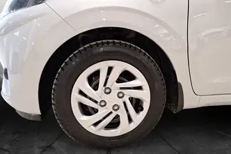 Hyundai i10, 1.0, 46 kW, бензин, механическая, передний привод