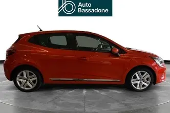 Renault Clio, 1.6, 67 kW, гибрид, автомат, передний привод