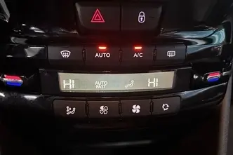 Peugeot 2008, 1.2, 81 kW, bensiin, automaat, esivedu