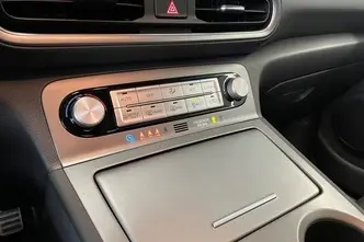 Hyundai Kona, 100 kW, electric, automatic, front-wheel drive