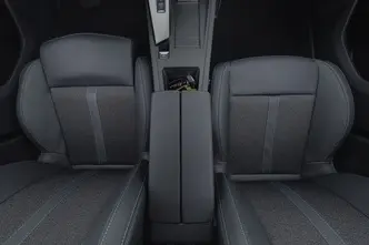 Peugeot 308, 1.2, 96 kW, бензин, автомат, передний привод