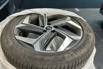 Hyundai Tucson, 1.6, 101 kW, hybrid, automatic, front-wheel drive