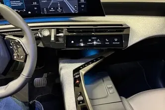 Peugeot 3008, 1.2, 100 kW, гибрид, автомат, передний привод