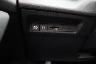 Peugeot 308, 1.6, 165 kW, подключаемый гибрид, автомат, передний привод