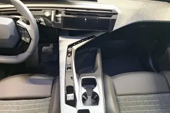 Peugeot 5008, 157 kW, электричество, автомат, передний привод