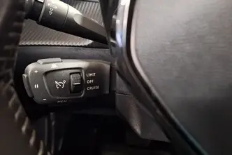 Peugeot 2008, elekter, automaat, esivedu
