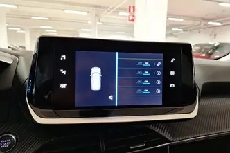 Peugeot 2008, elekter, automaat, esivedu