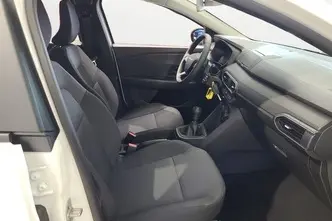 Dacia Sandero, 1.0, 67 kW, petrol, manual, front-wheel drive