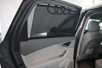 Audi Q7, 3.0, 210 kW, гибрид, автомат, полный привод