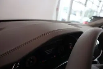 Audi Q7, 3.0, 210 kW, гибрид, автомат, полный привод