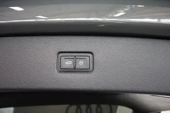 Audi Q7, 3.0, 210 kW, гибрид, автомат, полный привод