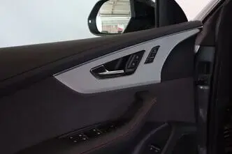 Audi Q8, 3.0, 250 kW, plug-in hybrid, automatic, four-wheel drive