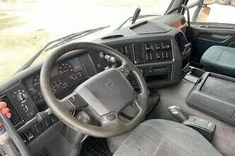 Volvo FM 330 4x2, 248 kW, дизель, автомат