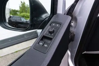 Volkswagen Caravelle, 2.0, 110 kW, diisel, automaat, esivedu