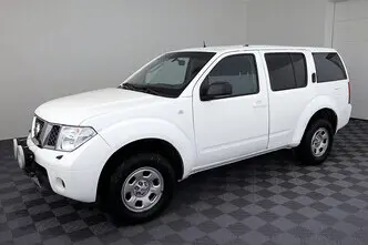Nissan Pathfinder, 2.5, 126 kW, дизель, механическая, полный привод
